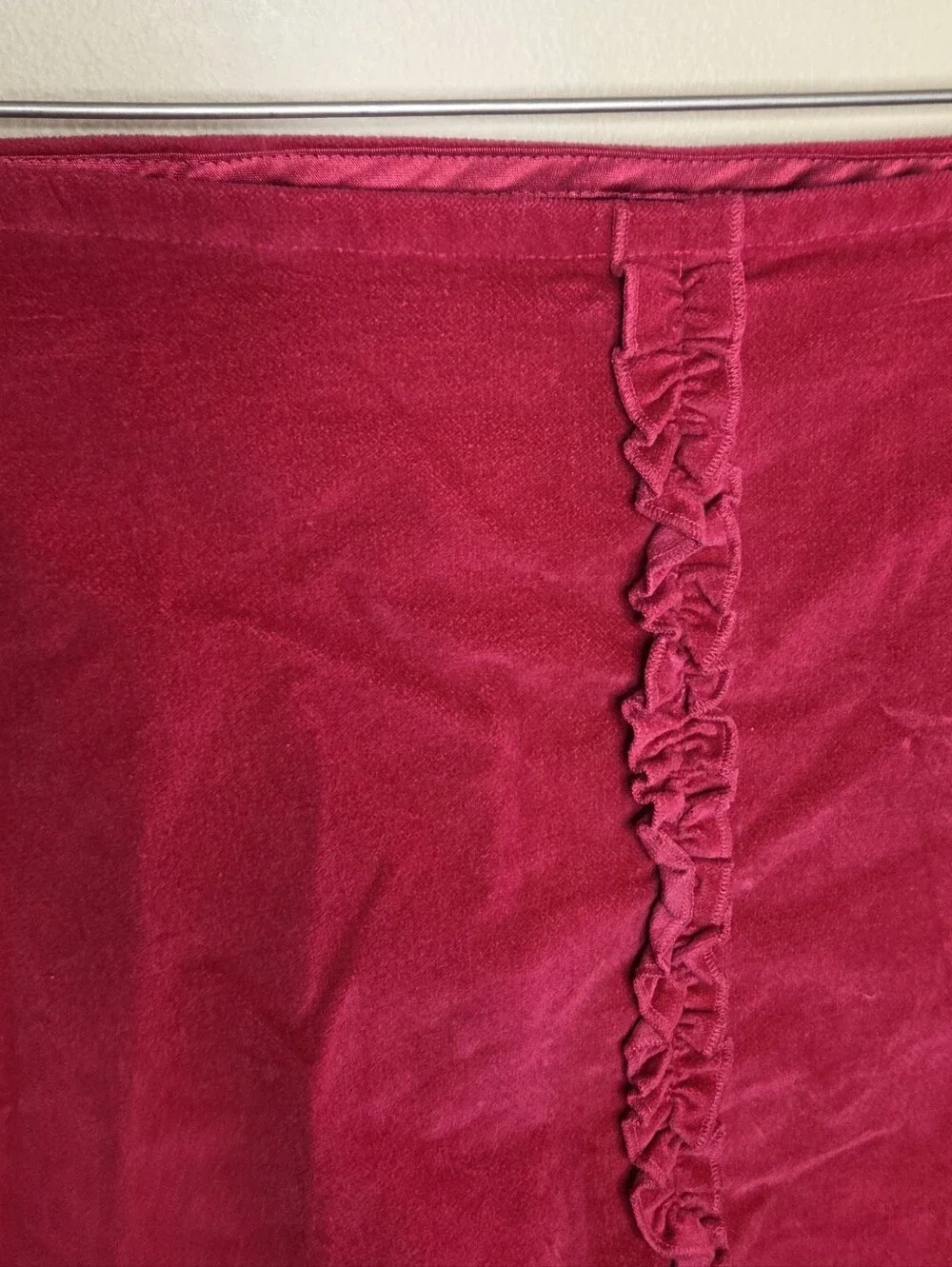 Y2K Gap Kids Cherry Red Velour Ruffle Mini Skirt Girls Size 8 Holiday Bold